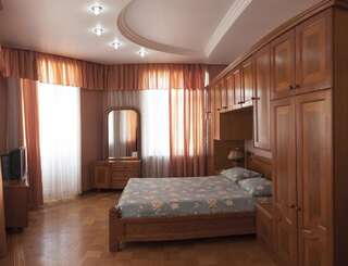 Апартаменты Fountain Square-Balconies in Old Town Баку Апартаменты с балконом-31