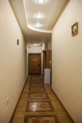 Апартаменты Fountain Square-Balconies in Old Town Баку Апартаменты с балконом-36