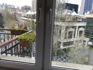 Апартаменты Fountain Square-Balconies in Old Town Баку Апартаменты с балконом-38