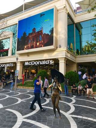 Апартаменты Fountain Square-Balconies in Old Town Баку Апартаменты с балконом-39