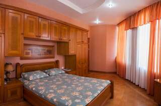 Апартаменты Fountain Square-Balconies in Old Town Баку Апартаменты с балконом-58
