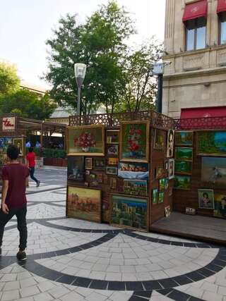Апартаменты Fountain Square-Balconies in Old Town Баку Апартаменты с балконом-81