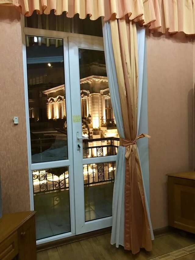 Апартаменты Fountain Square-Balconies in Old Town Баку-15