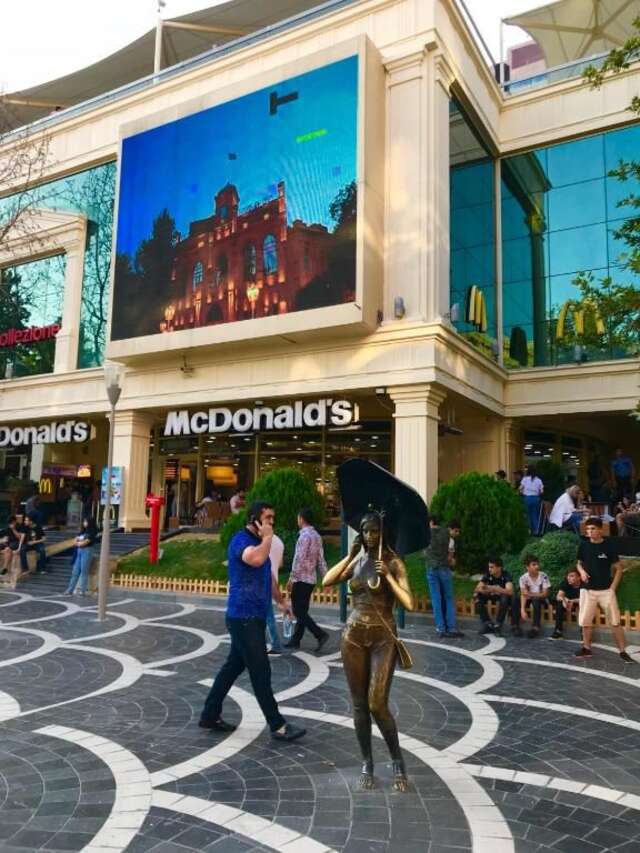 Апартаменты Fountain Square-Balconies in Old Town Баку-97